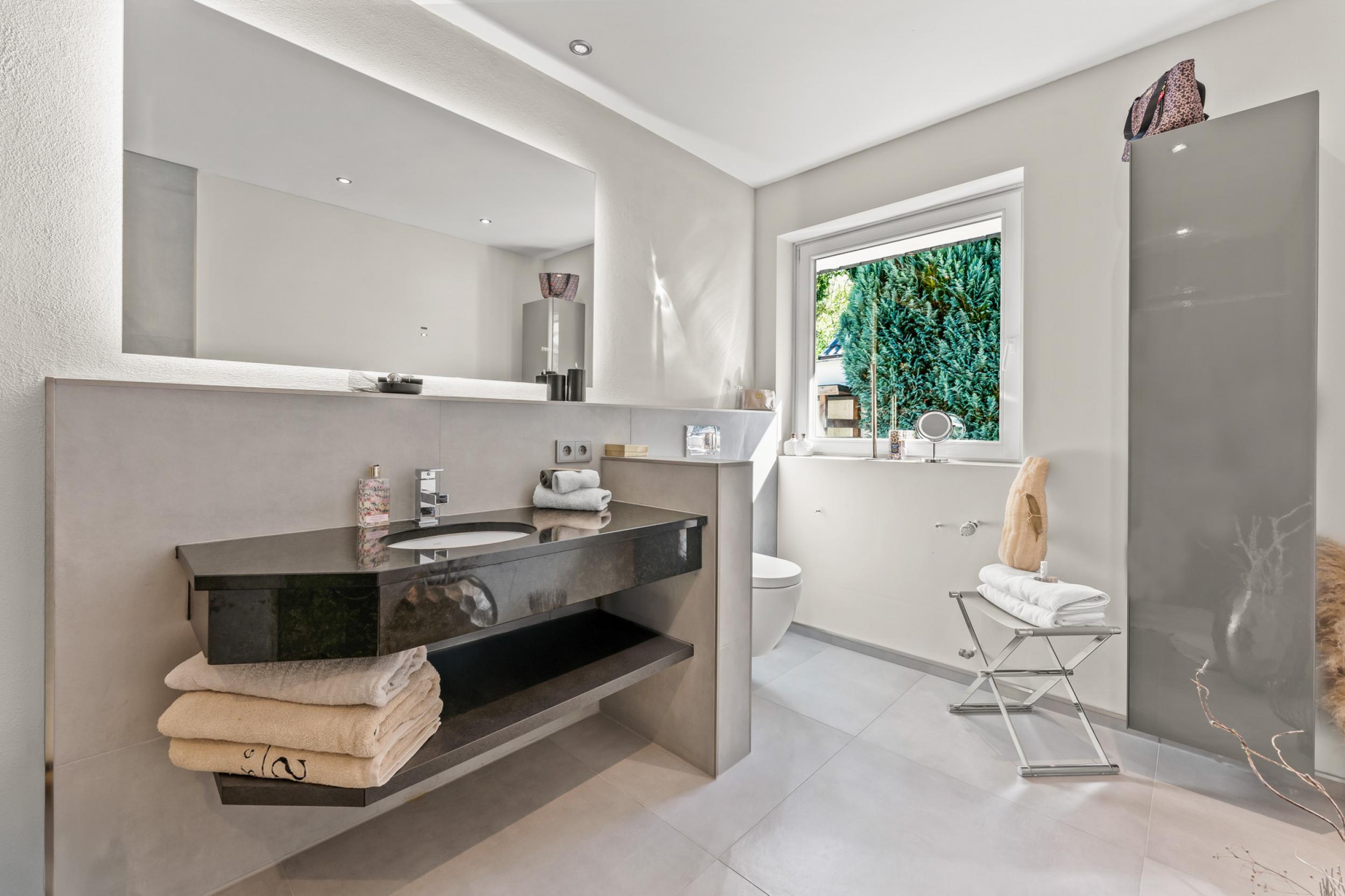 Leherheide - Modernes Einfamilienhaus in begehrter Lage - Badezimmer - Erdgeschoss