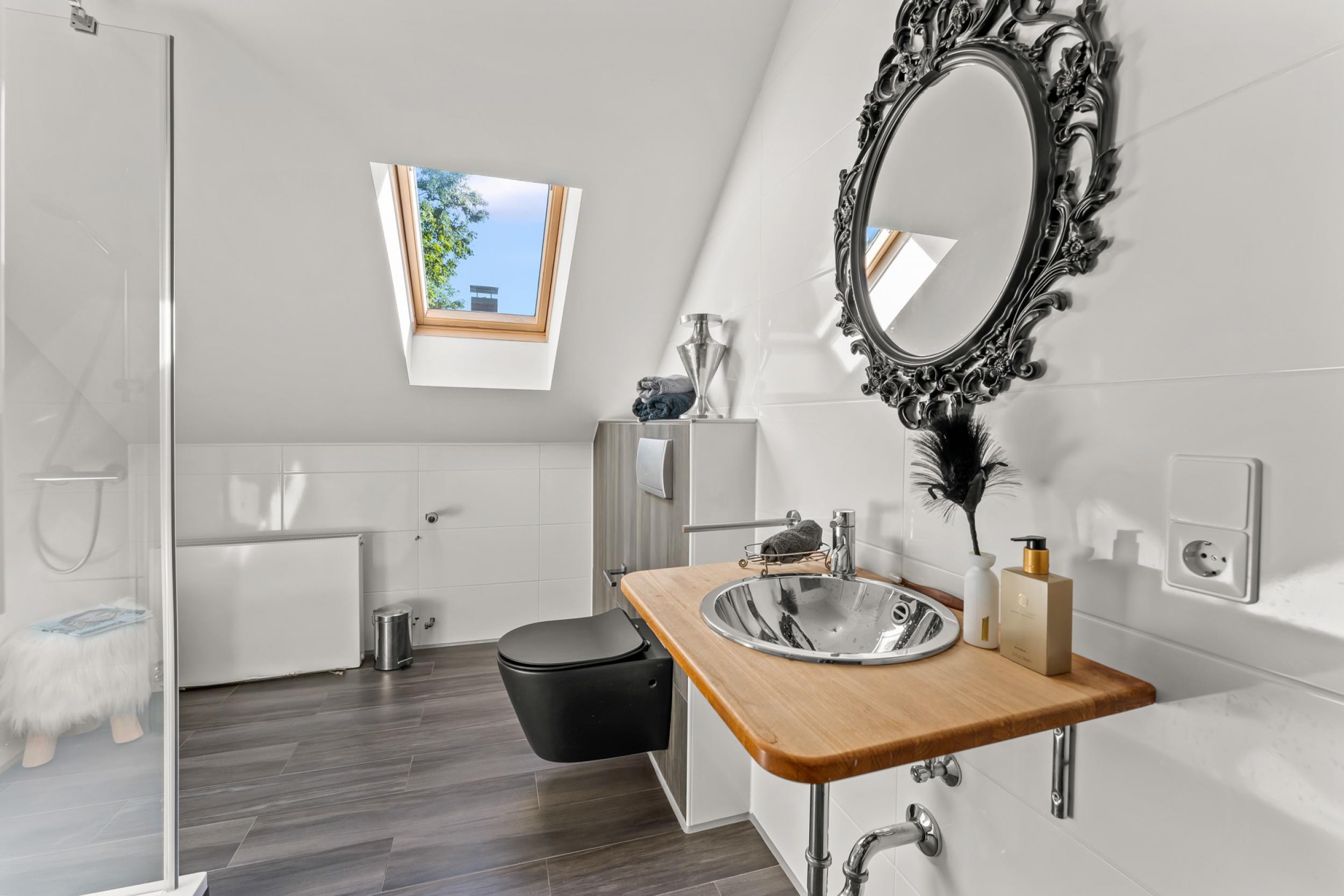 Leherheide - Modernes Einfamilienhaus in begehrter Lage - Badezimmer - Dachgeschoss