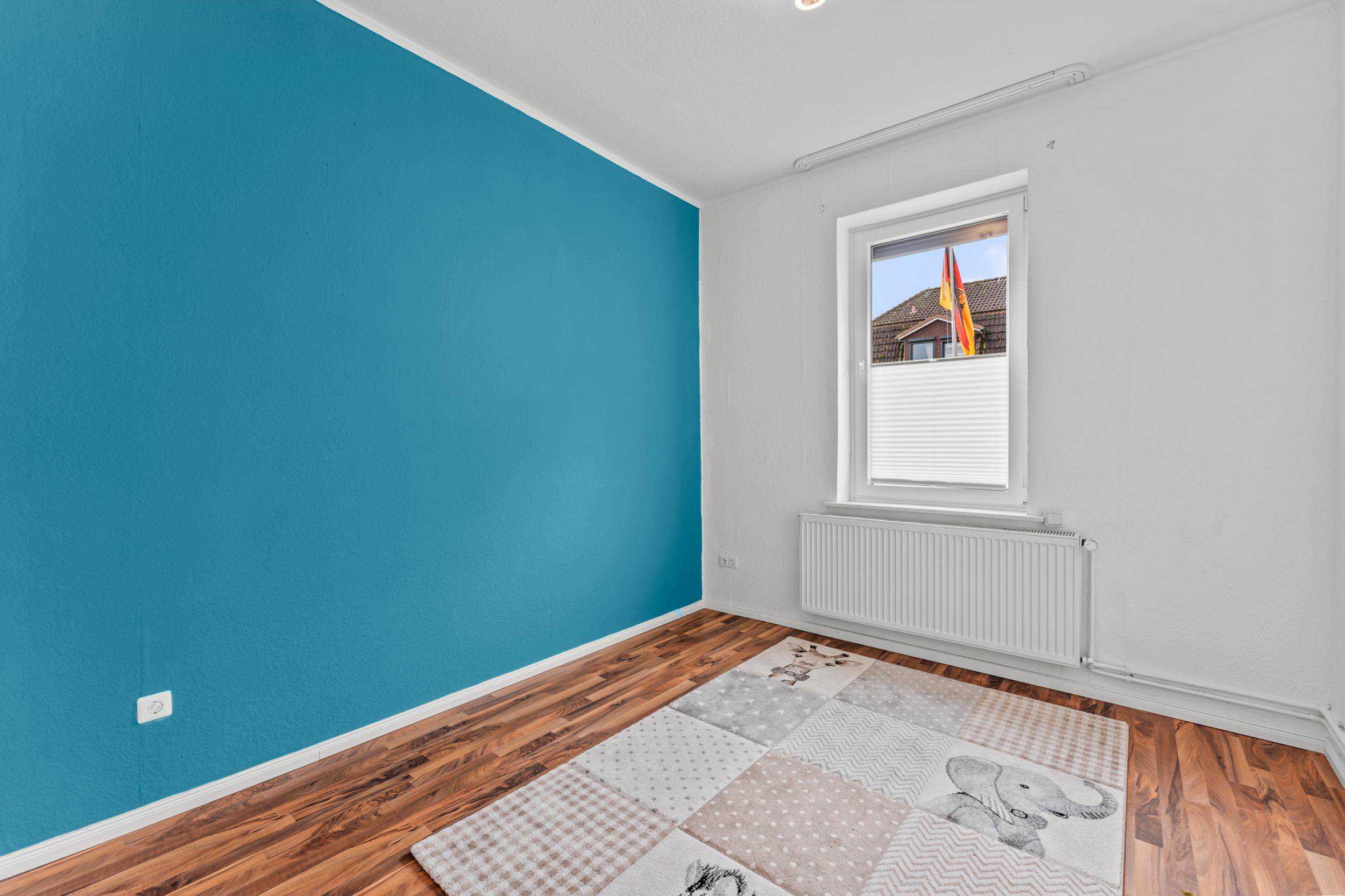 Schiffdorf - Modernisiertes Einfamilienhaus mit zusätzlichem Bauland - Kinder-/Schlafzimmer