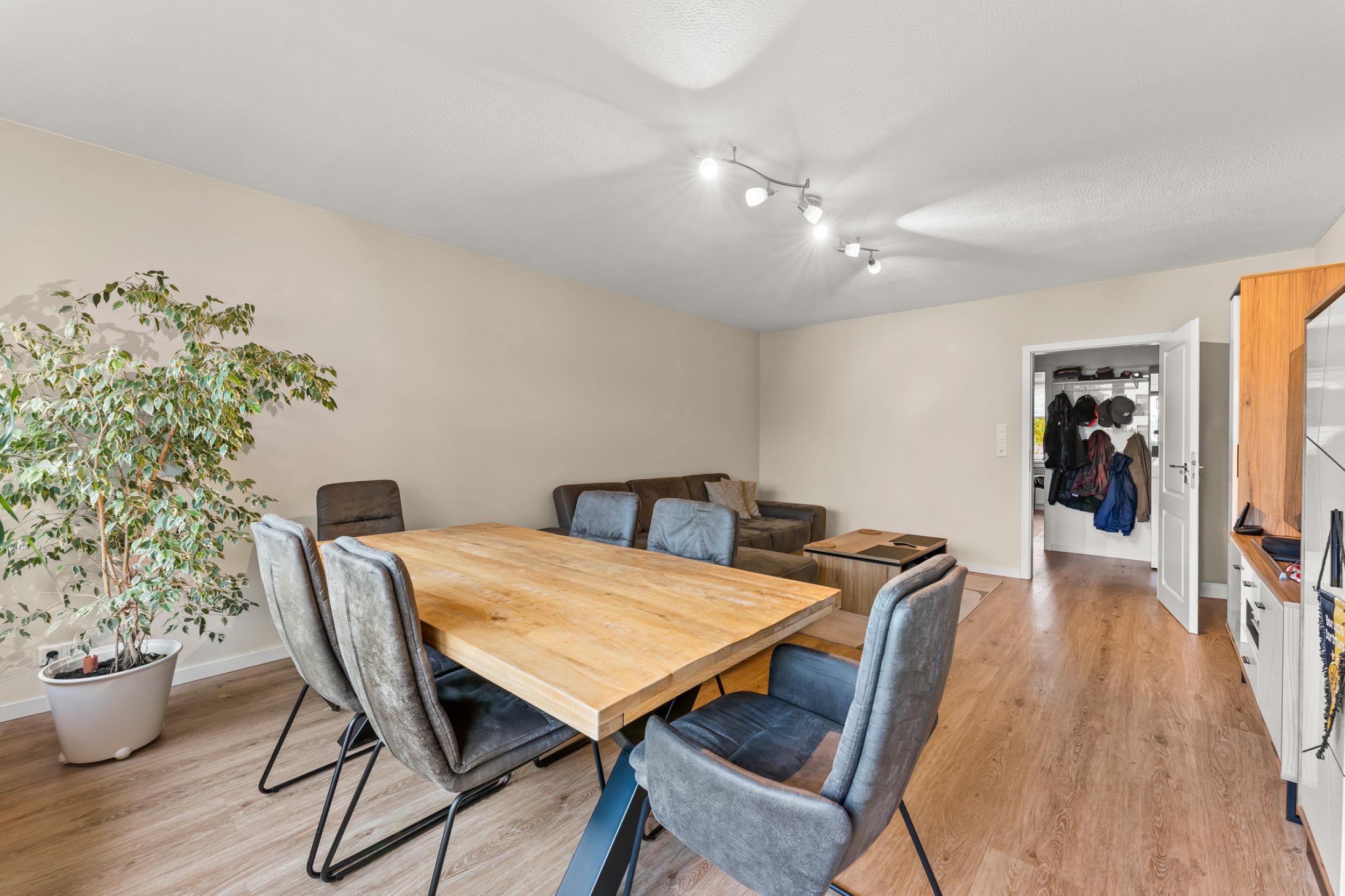 Leherheide - Modernisierte 4-Zimmer-Wohnung in Top-Lage - Essbereich