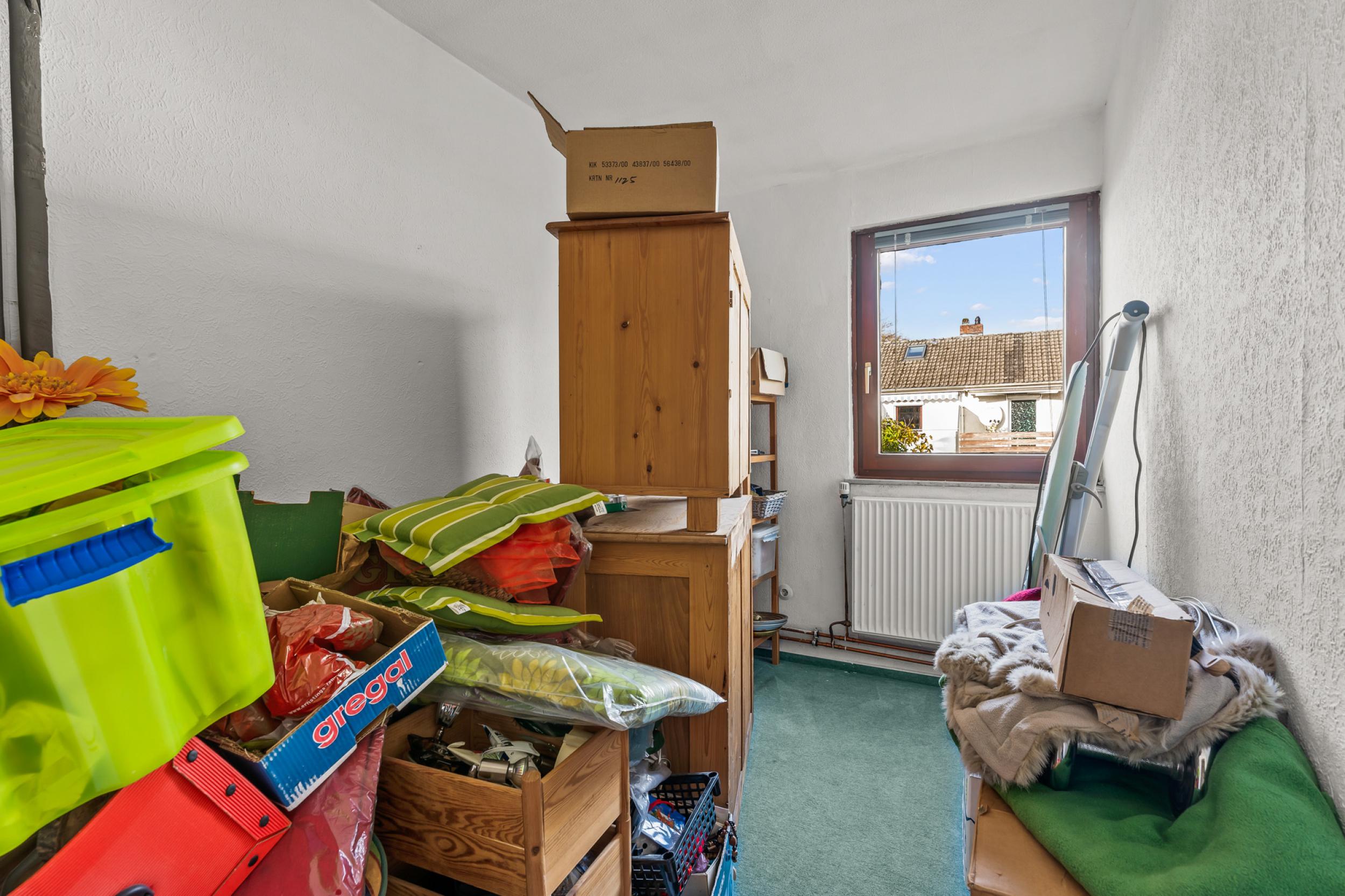 Schönebeck - Solides Reihenmittelhaus in ruhiger Lage mit viel Potenzial - 2025-10-30-Immobilienfotos-22