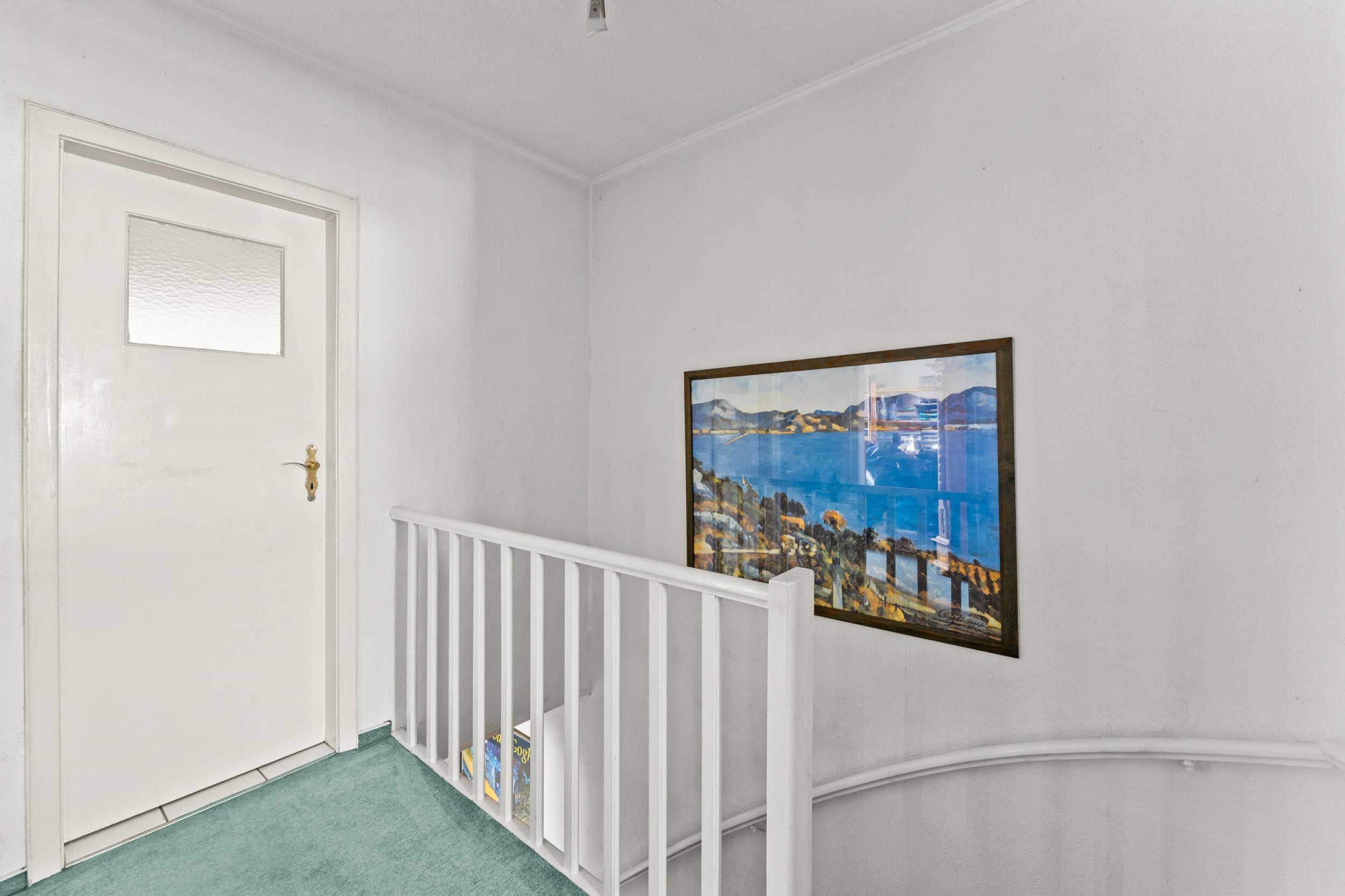 Schönebeck - Solides Reihenmittelhaus in ruhiger Lage mit viel Potenzial - Flur Dachgeschoss