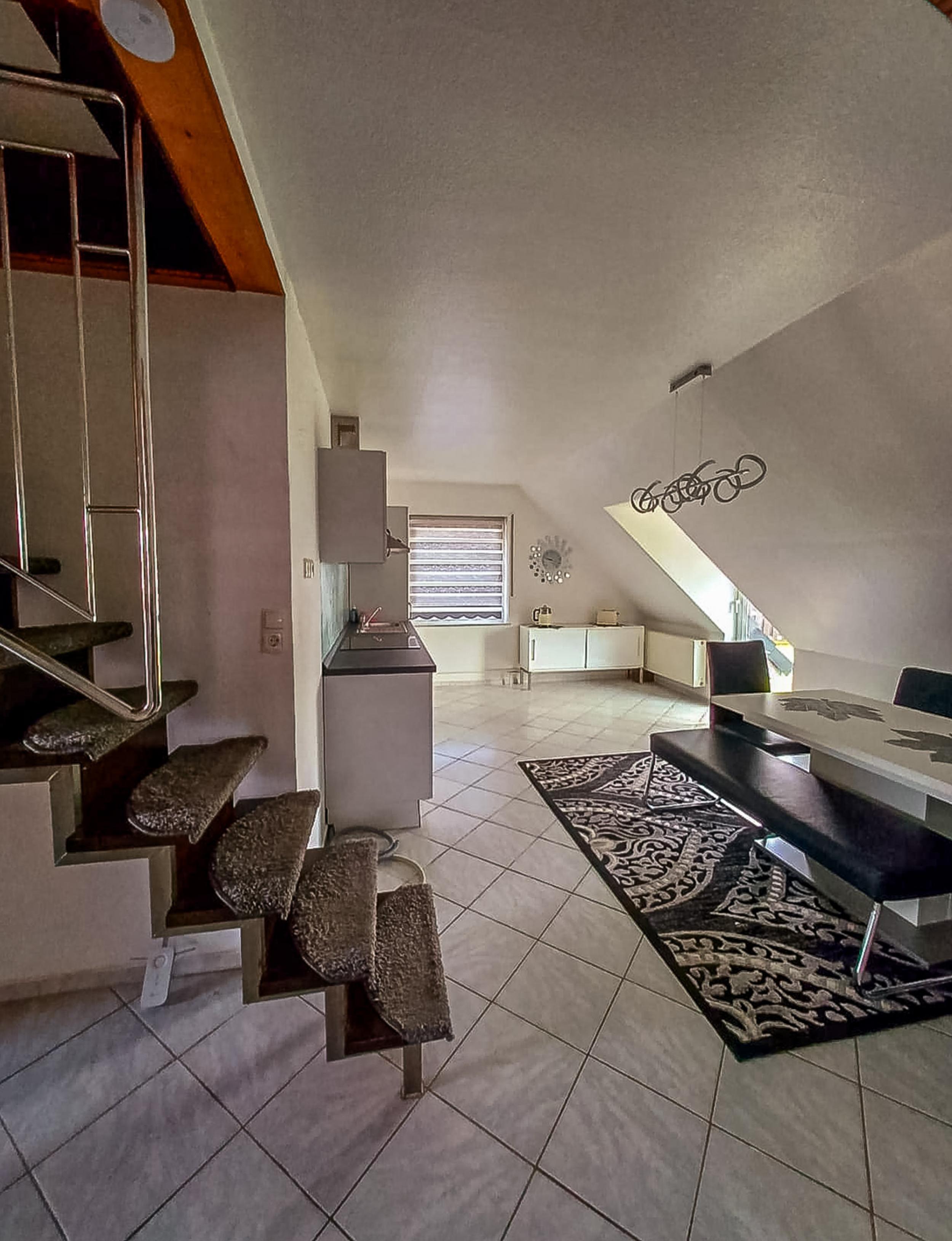 Surheide - Zweifamilienhaus als Mehrgenerationshaus oder Kapitalanlage - 2025-09-30-Immobilienfotos-privat-4