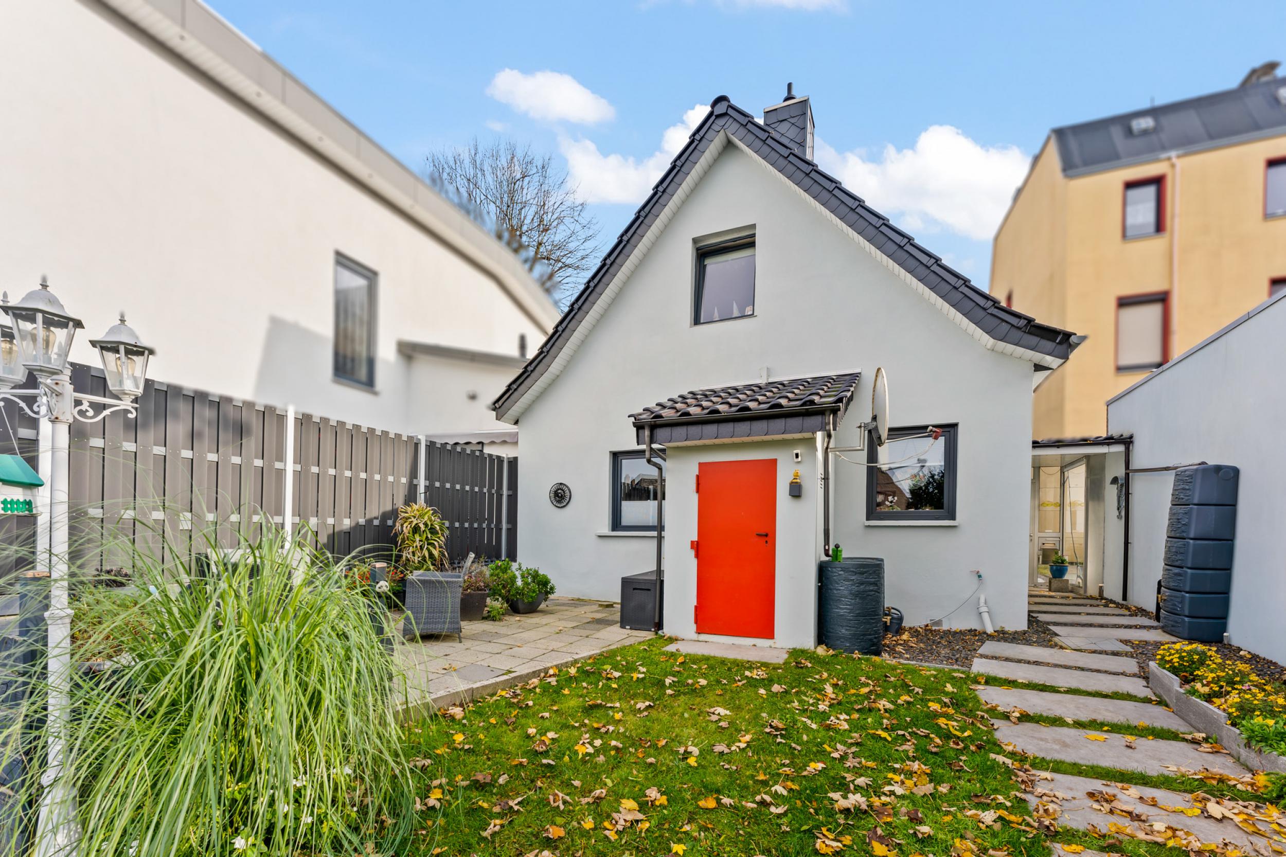 Eckernfeld - Modernisiertes Einfamilienhaus in beliebter Lage - Rückansicht
