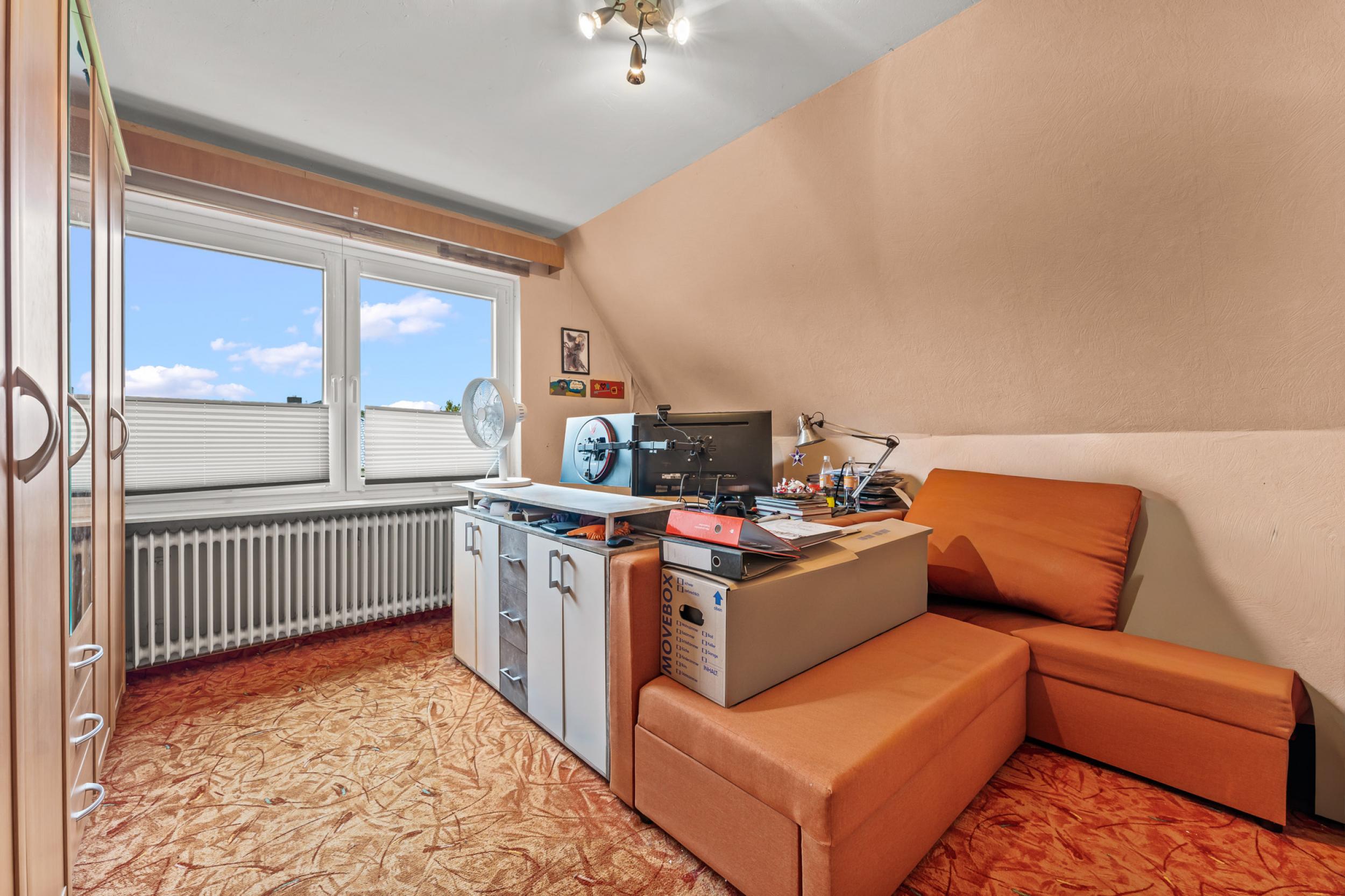 Otterndorf - Ein- bis Zweifamilienhaus in der Nähe der Elbemündung - zweites Wohnzimmer Dachgeschoss