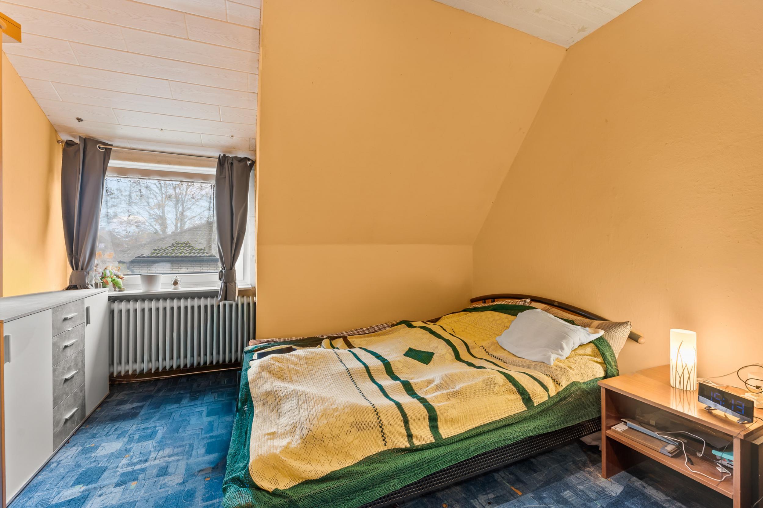 Otterndorf - Ein- bis Zweifamilienhaus in der Nähe der Elbemündung - Schlaf-/Kinderzimmer Dachgeschoss