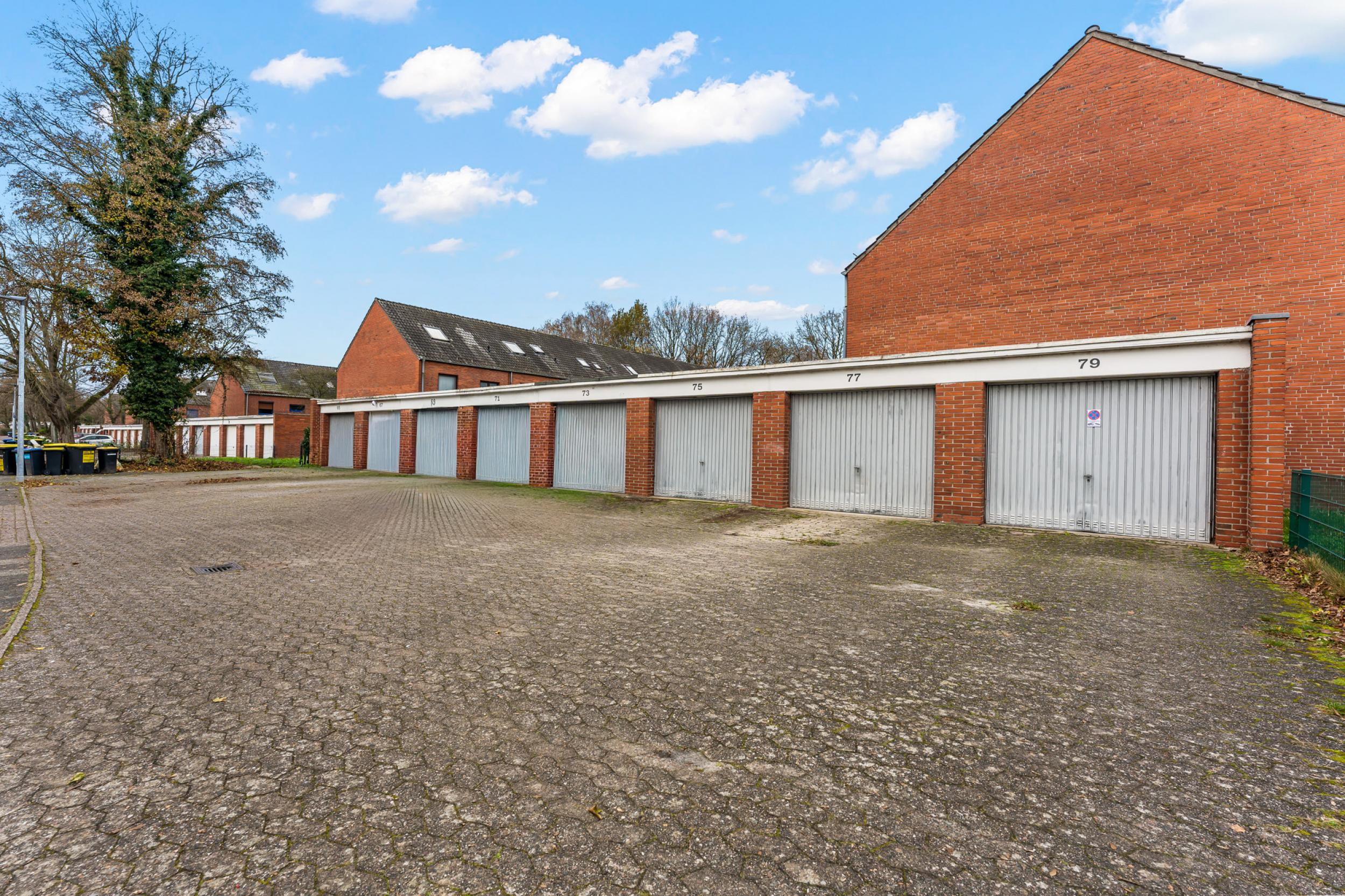 Burglesum - Familienfreundliches Reihenendhaus in bevorzugter Lage - Garagen