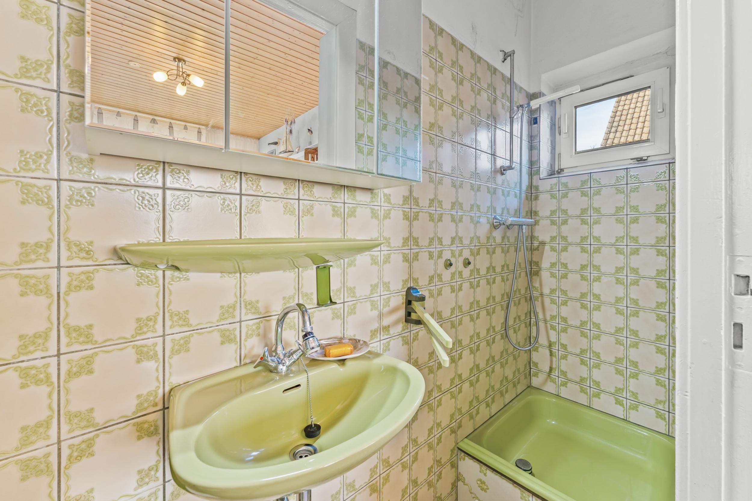 Sahlenburg - Ein- bis Zweifamilienhaus in attraktiver Lage - Duschbad Erdgeschoss