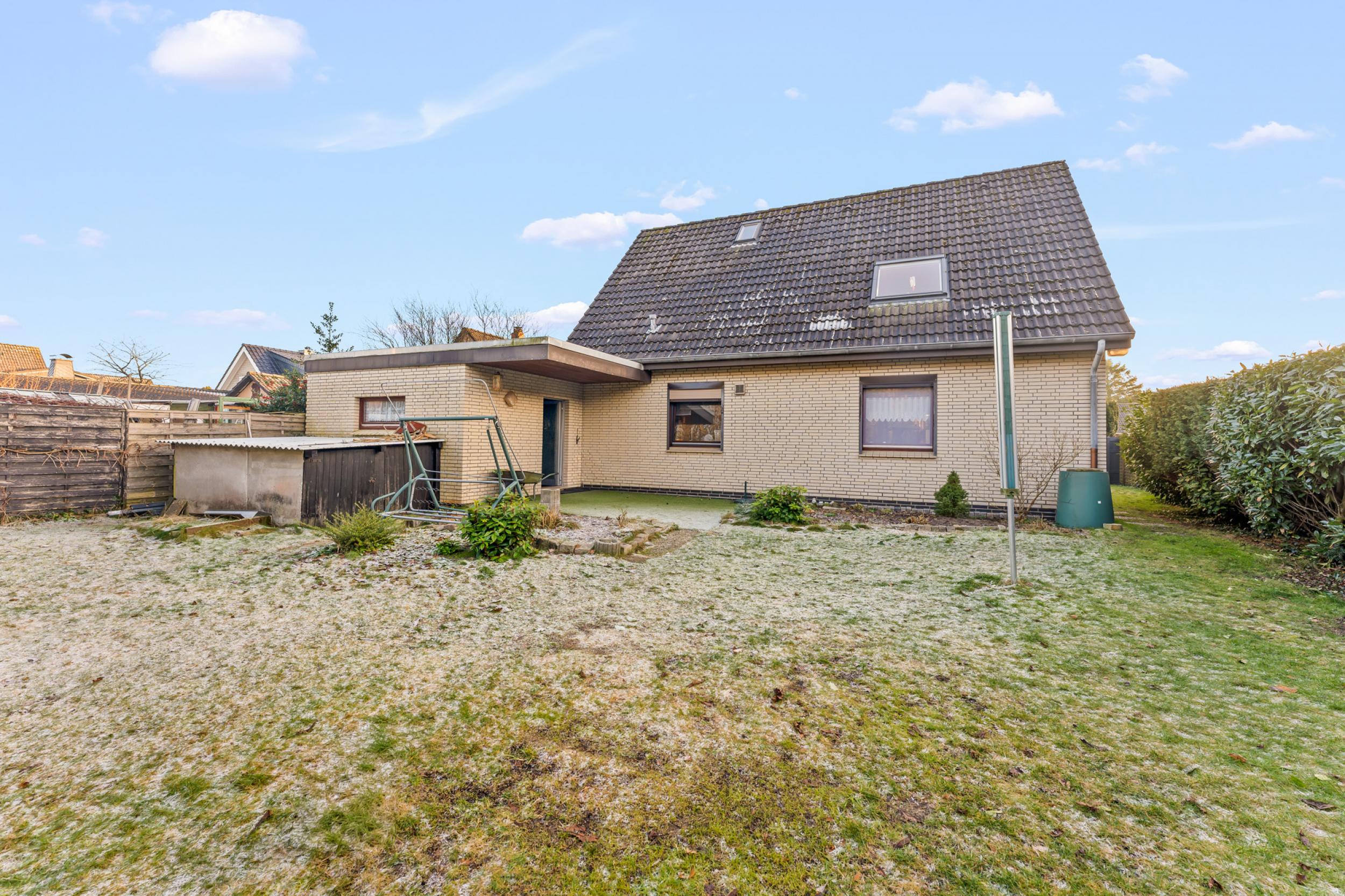 Sahlenburg - Ein- bis Zweifamilienhaus in attraktiver Lage - Rückansicht