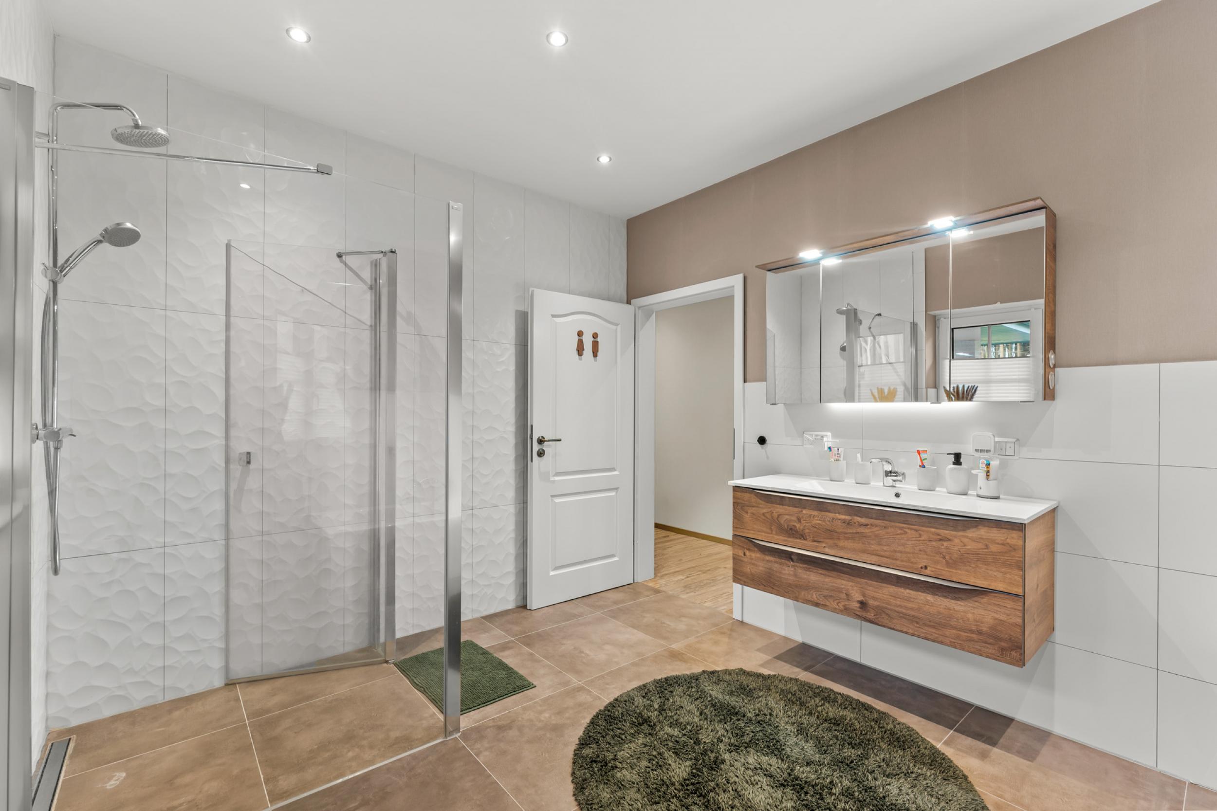 Beverstedt - Moderner Winkelbungalow in ländlicher Lage mit Außbaupotenzial - Bad