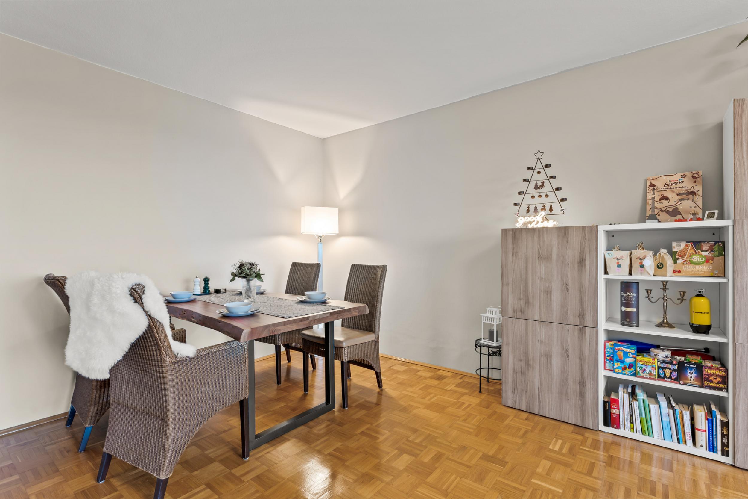 Langen - Moderne 3-Zimmerwohnung in beliebter Lage mit fantastischer Aussicht - Essbereich