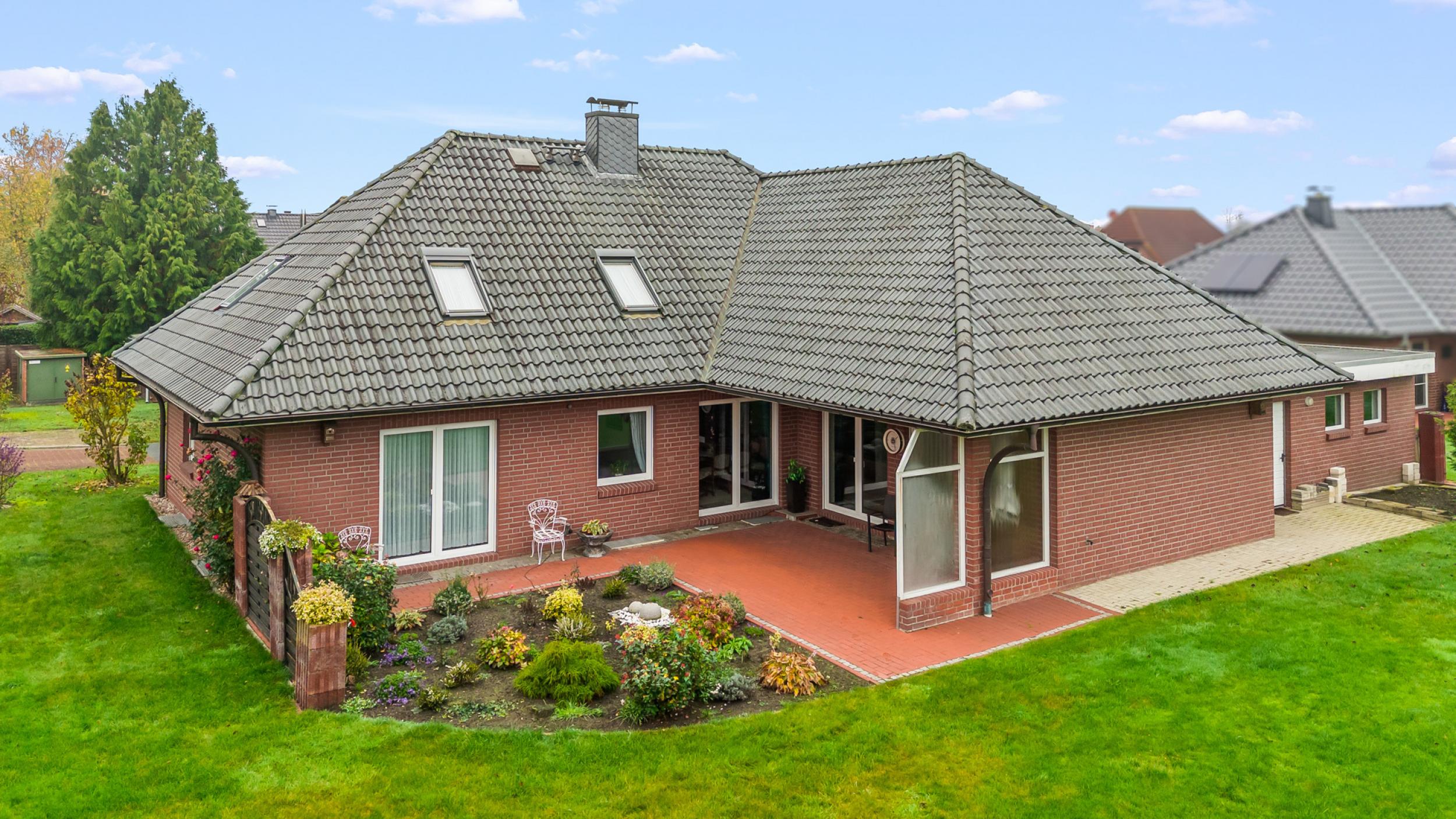 Beverstedt - Repräsentativer Winkelbungalow in ruhiger Wohnlage – ein Zuhause zum Wohlfühlen - Terrasse