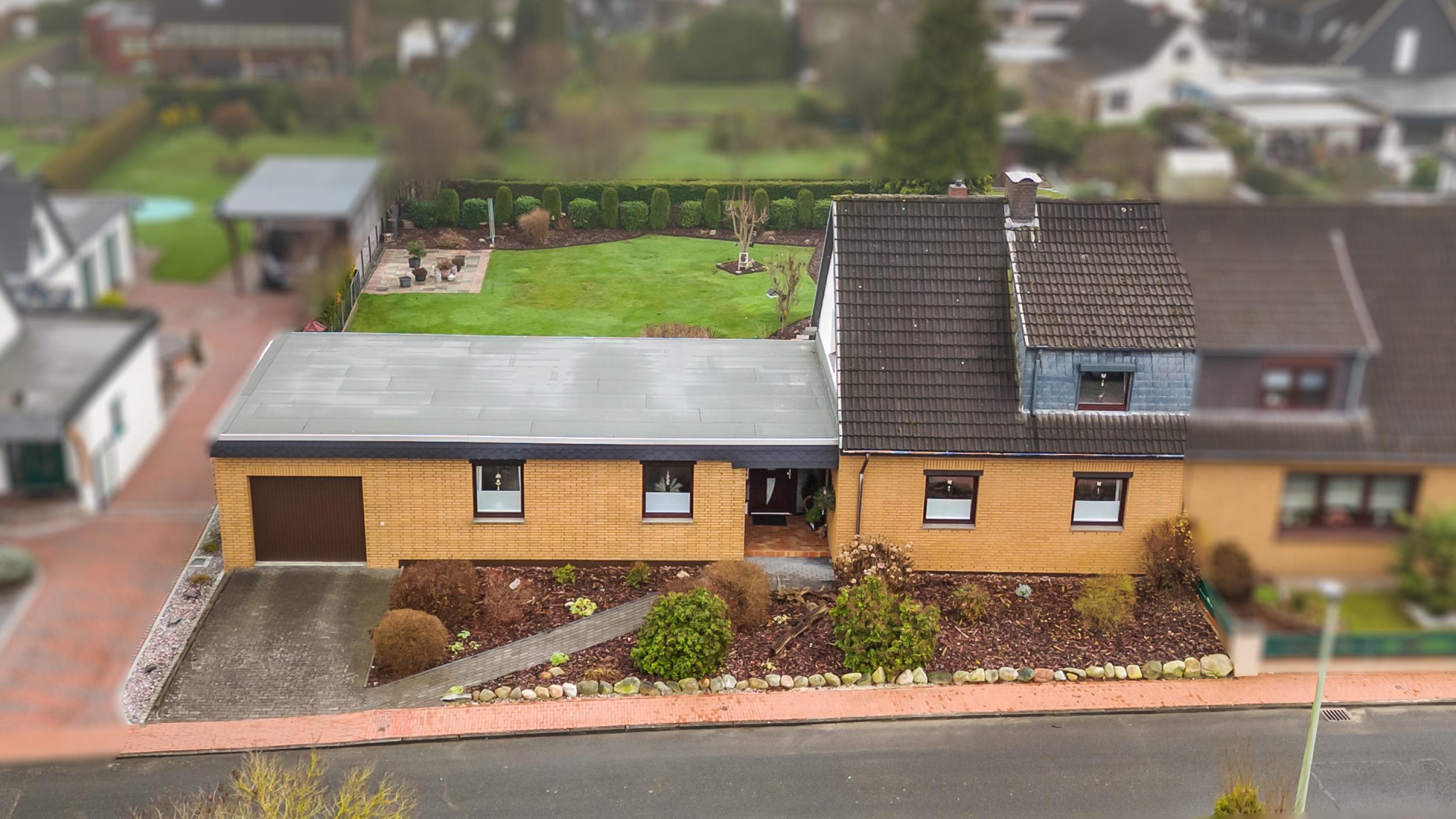 Leherheide - Moderne Doppelhaushälfte in beliebter Lage - Luftaufnahme