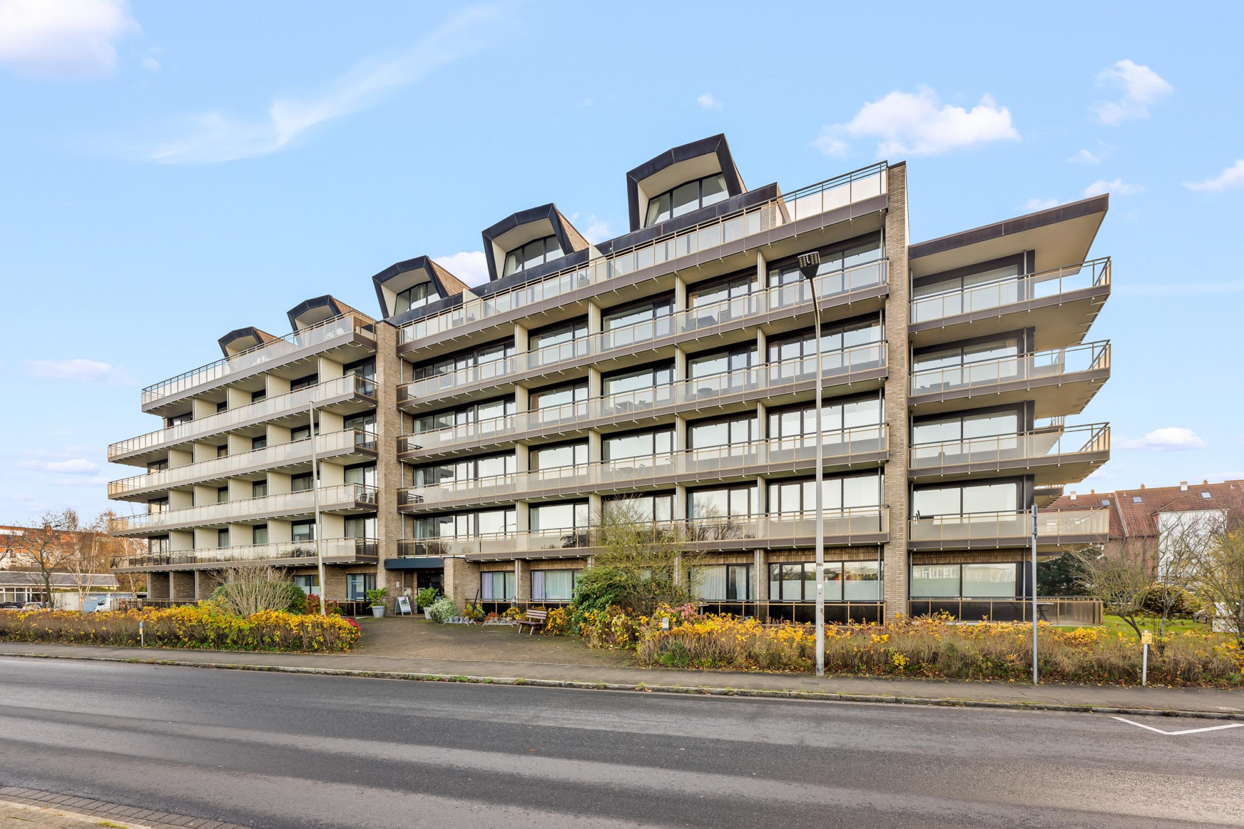 Döse - Renditestarke Ferienwohnung direkt am Nordseestrand - Außenansicht