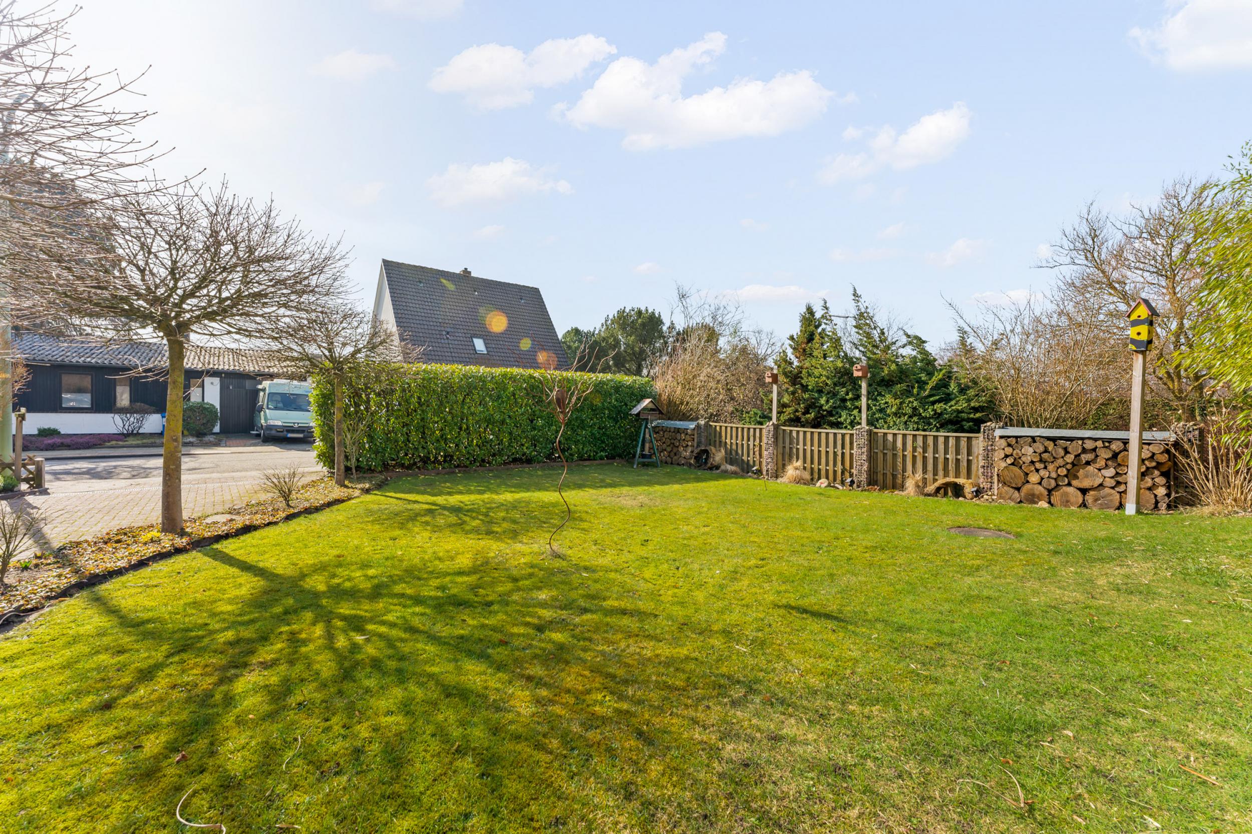 Speckenbüttel - Geräumige Doppelhaushälfte in Parknähe - Garten