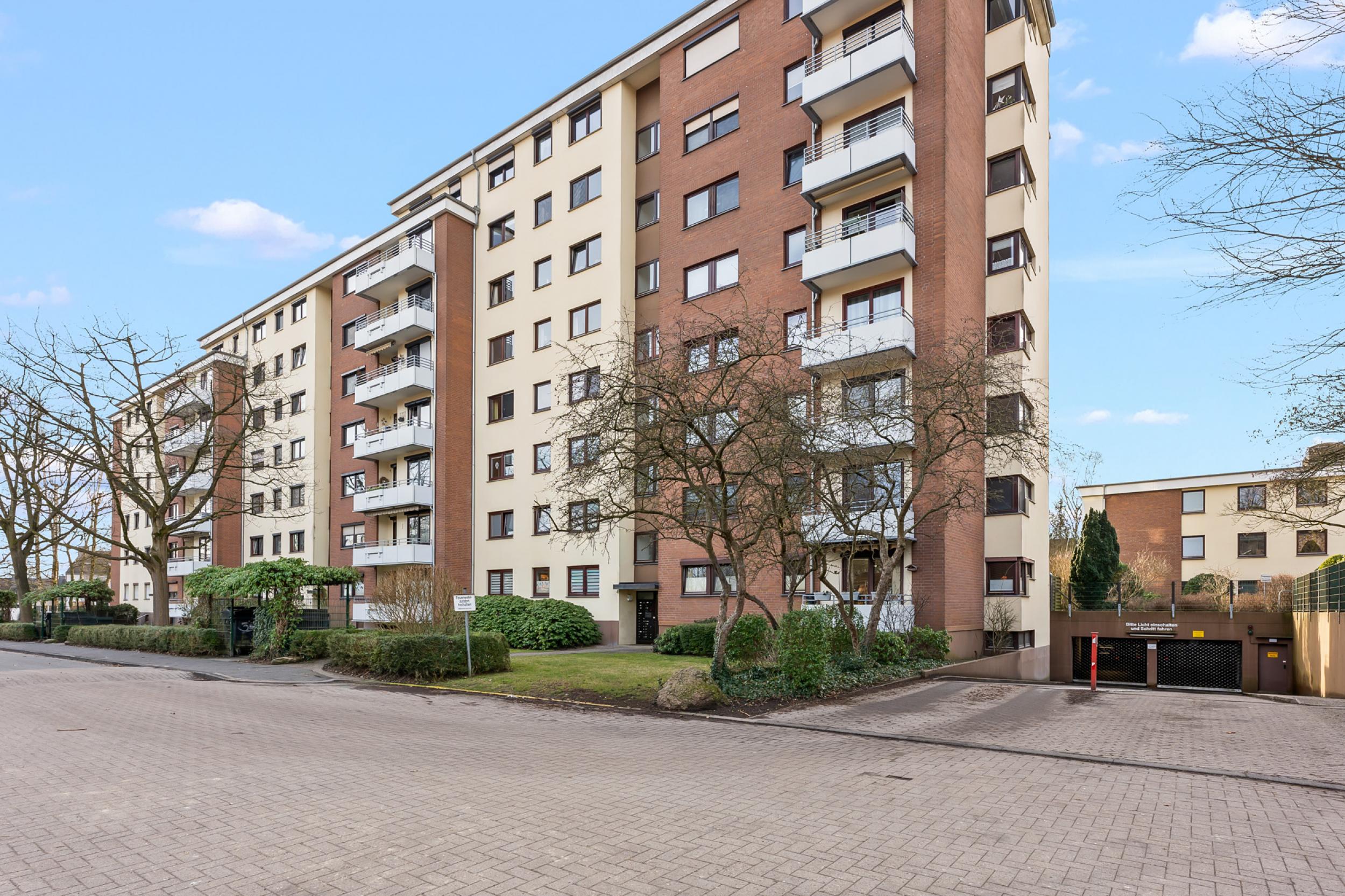 St.-Magnus - Gepflegte Hochparterrewohnung in Nähe zum Park - Außenansicht