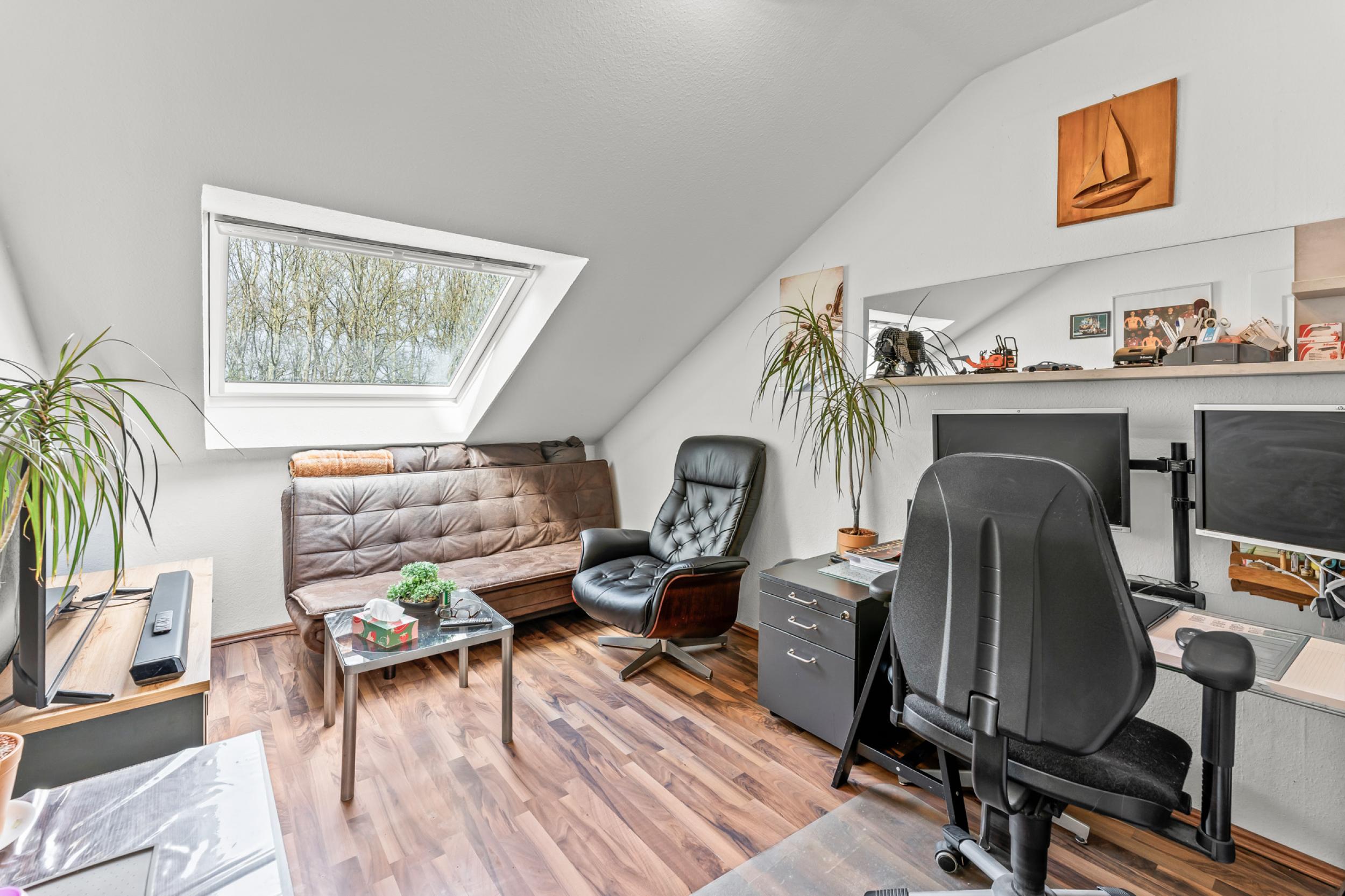 Hagen - Einladende 3-Zimmerwohnung im Grünen - Büro/Kinder-/Gästezimmer