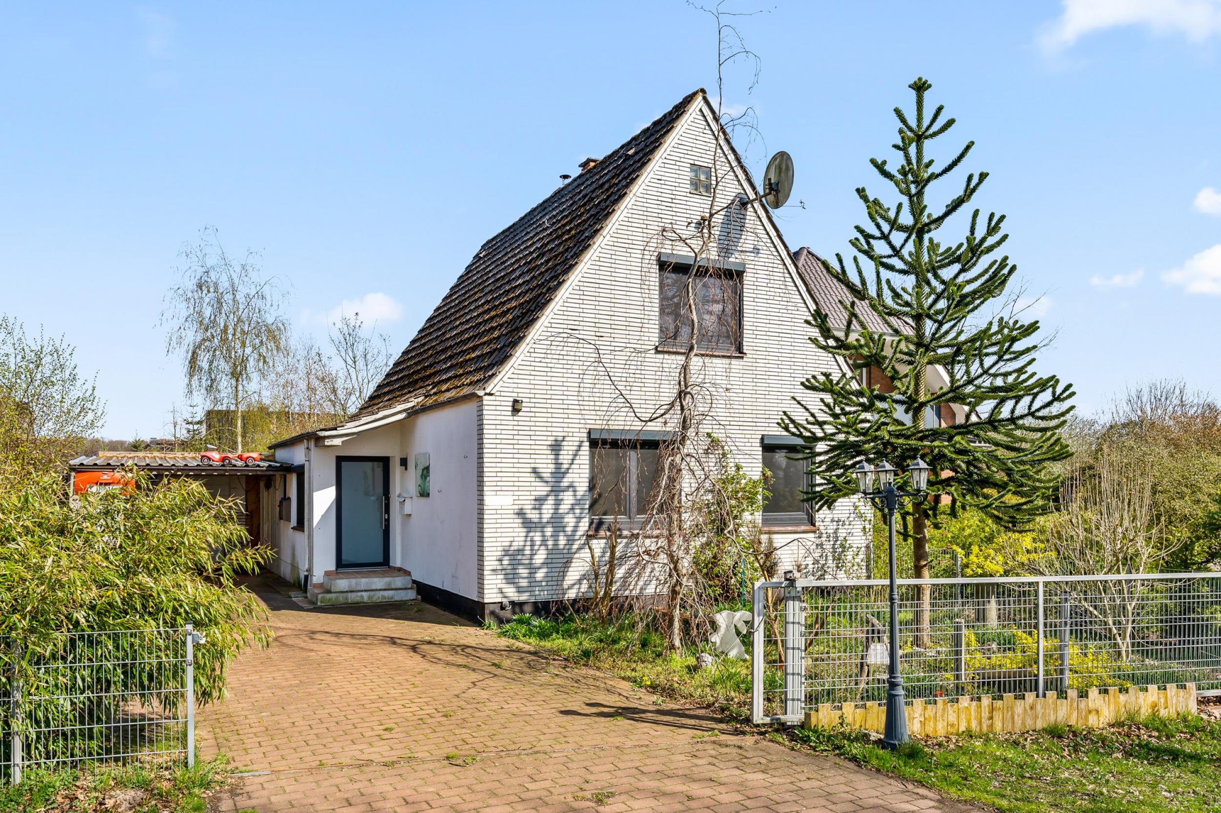 Beverstedt - Solides Einfamilienhaus in ruhiger Lage - Außenansicht