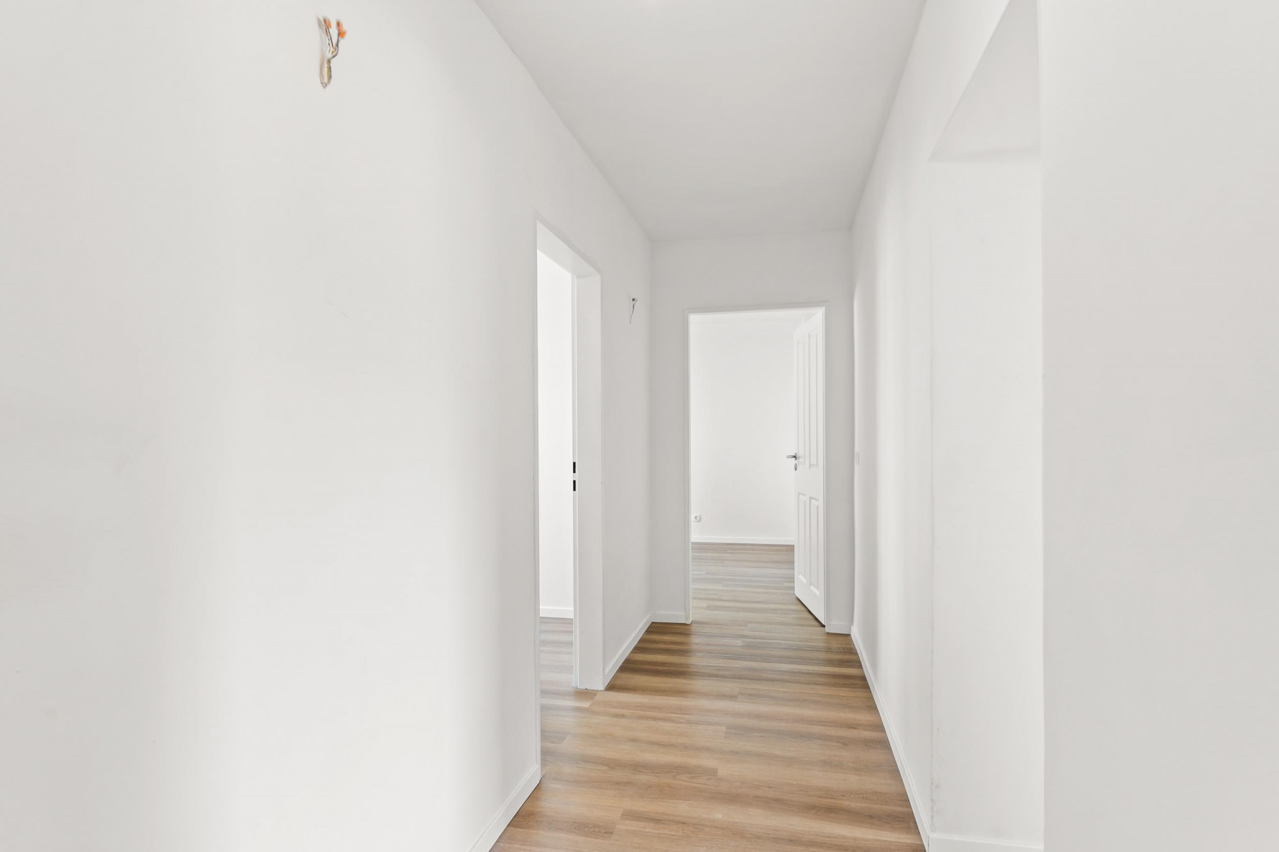Geestemünde - Modernisierte 3-Zimmerwohnung in zentraler Lage - Flur