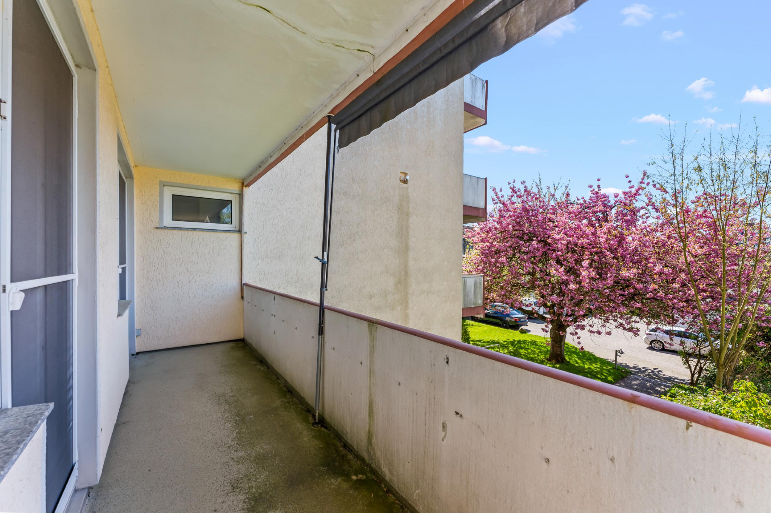 Klushof - Solide 3-Zimmereigentumswohnung in zentraler Lage - Balkon