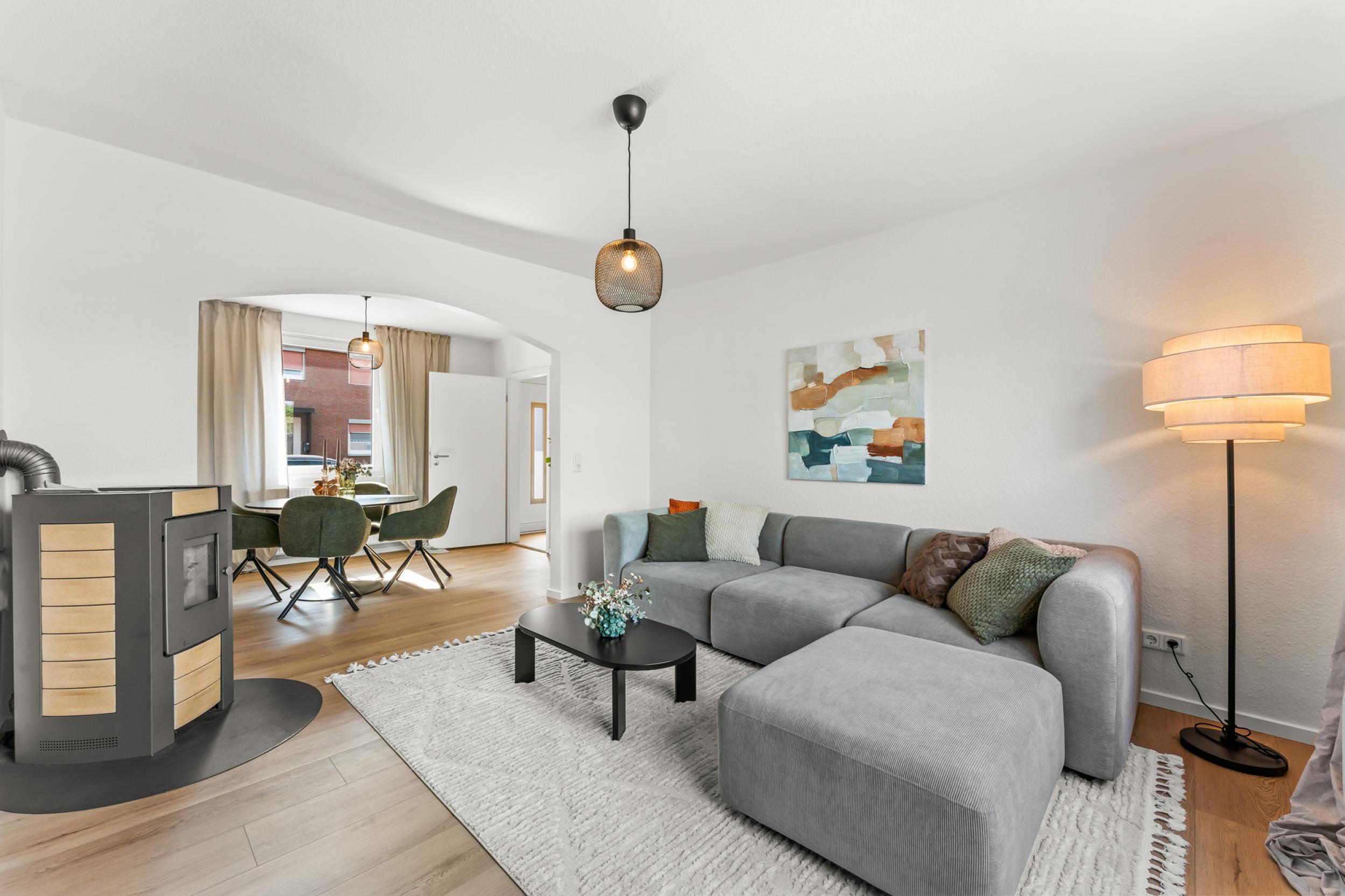 Geestemünde - Top-Renoviertes Reihenmittelhaus in gefragter Lage - Wohnzimmer