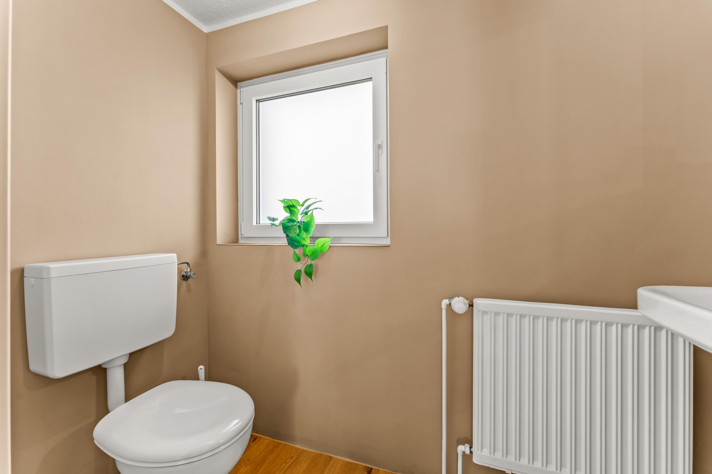 Geestemünde - Top-Renoviertes Reihenmittelhaus in gefragter Lage - Gäste - WC