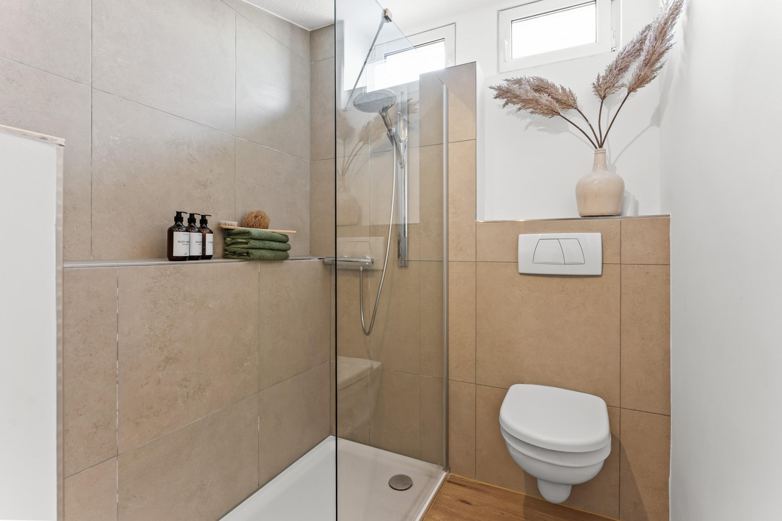 Geestemünde - Top-Renoviertes Reihenmittelhaus in gefragter Lage - Badezimmer