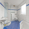 Loxstedt - Lichtdurchflutete 3-Zimmer-Maisonettewohnung im Ortszentrum - Badezimmer (KI-genereiert)