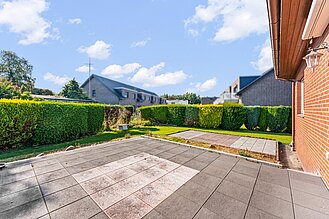 Schierholz - Solider Walmdachbungalow mit zusätzlichem Siedlungshaus - Sonnenterrasse - Bungalow