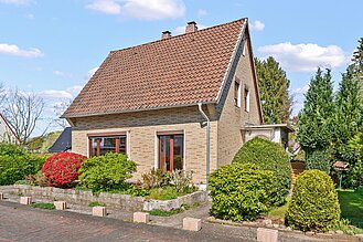 Leherheide - Charmantes Einfamilienhaus in ruhiger Lage - Frontansicht