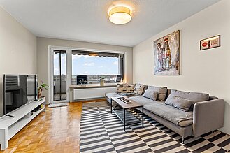 Langen - Moderne 3-Zimmerwohnung in beliebter Lage mit fantastischer Aussicht - Wohnzimmer