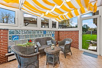 Otterndorf - Ein- bis Zweifamilienhaus in der Nähe der Elbemündung - Wintergarten