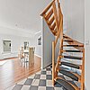 Loxstedt - Lichtdurchflutete 3-Zimmer-Maisonettewohnung im Ortszentrum - Treppenaufgang Dachgeschoss